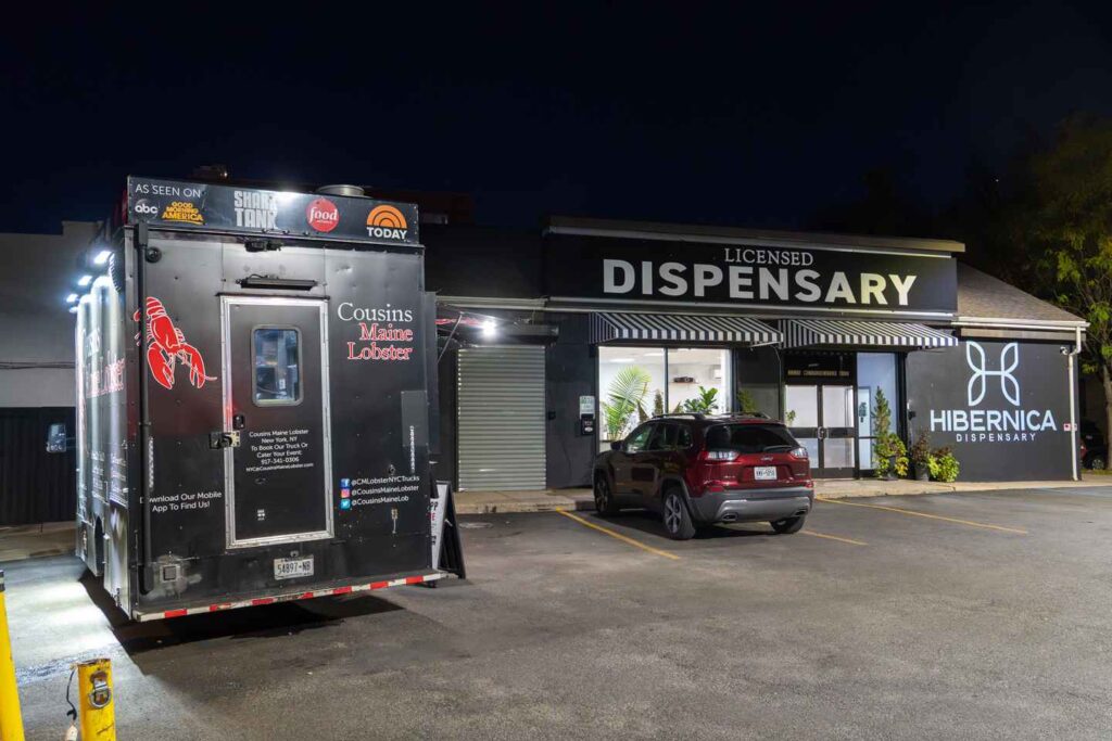 nyc_dispensary_bronx_storefront_evening_view