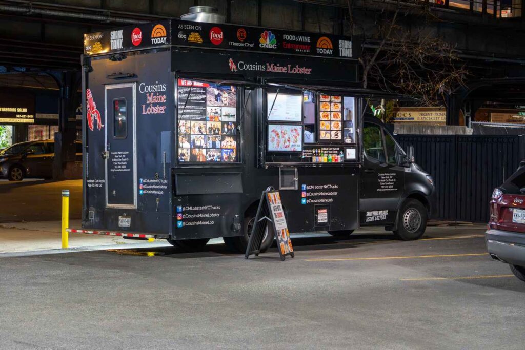 bronx_customers_enjoying_food_hibernica_event